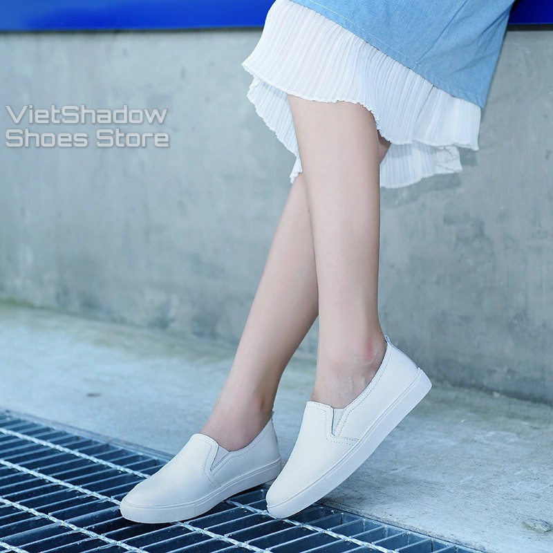 Slip on da nữ - Giày lười da nữ dáng classic - Chất liệu da bò phủ màu trắng và đen - Mã SP: 6688N