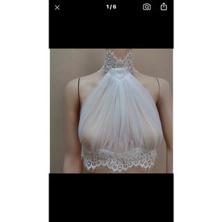 Khoác váy cưới dạng yếm