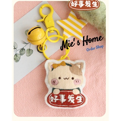 Làm thủ công thêu /diy keychain kit thêu/thủ công thêu bạn trai/quà tặng đôi /Bộ móc khóa kèm phụ kiện thêu MIE Handmade