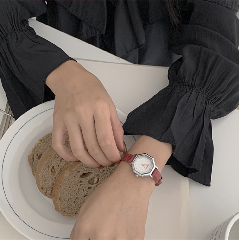Đồng hồ nữ dây da đẹp mặt lục giác độc lạ NADU Hàn Quốc chính hãng màu Đỏ Tif Watches size 25mm
