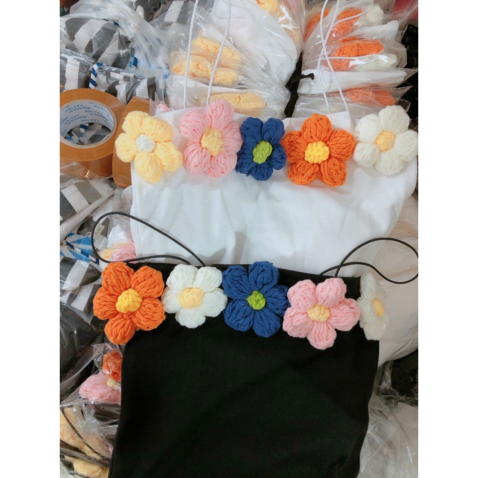 Áo Croptop 2 Dây Đính Hoa Siêu Cute