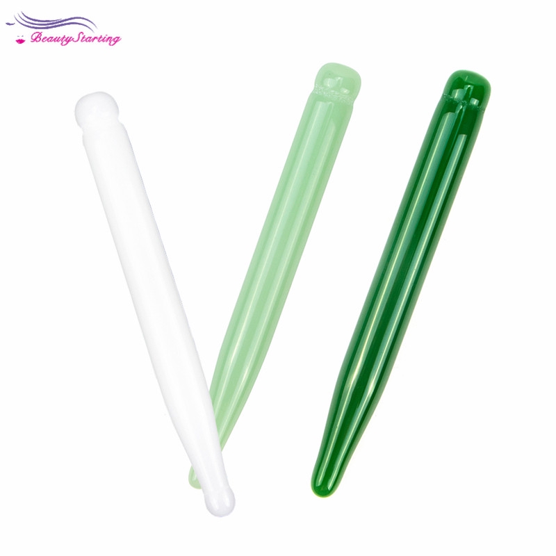 Thanh massage da mặt làm bằng đá ngọc bích