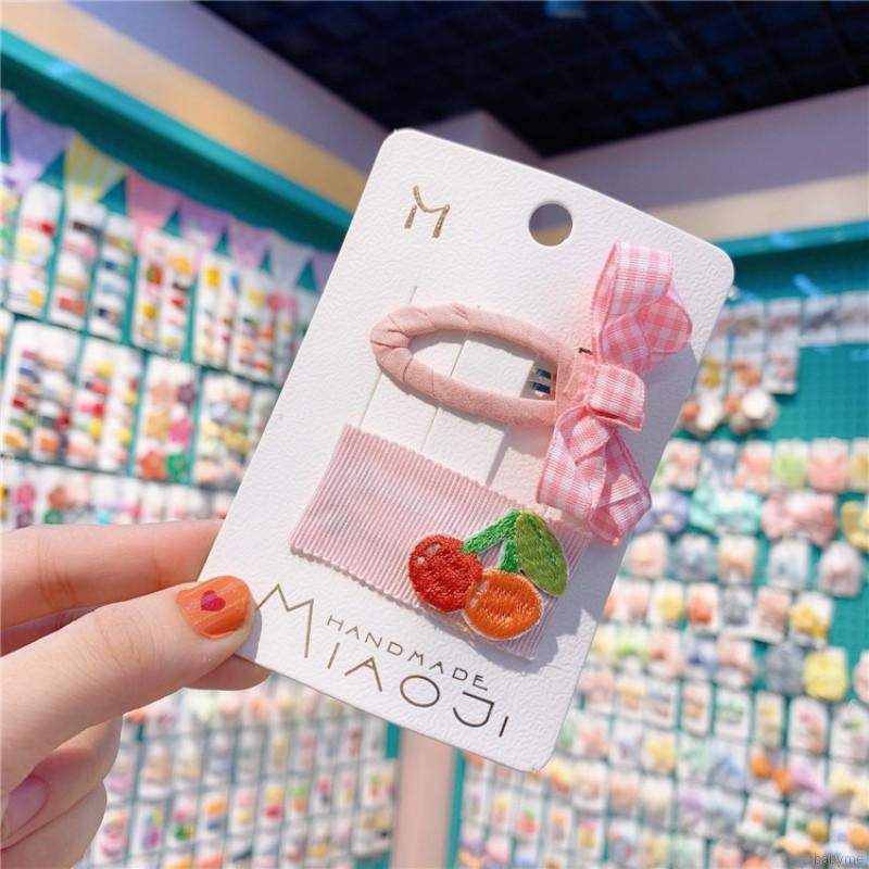 Kẹp Tóc Hình Trái Dâu Xinh Xắn Cho Bé Gái