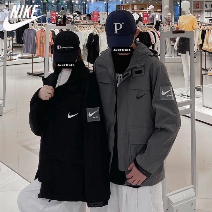 Áo Khoác Thể Thao Nike Có Mũ Trùm Đầu Dáng Rộng Phong Cách Thời Trang Hong Kong Dành Cho Nam Và Nữ !