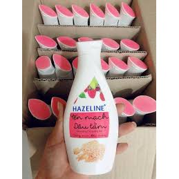 Sữa Dưỡng Thể Hazeline Dưỡng Trắng Da Yến Mạch Dâu Tằm 230ML