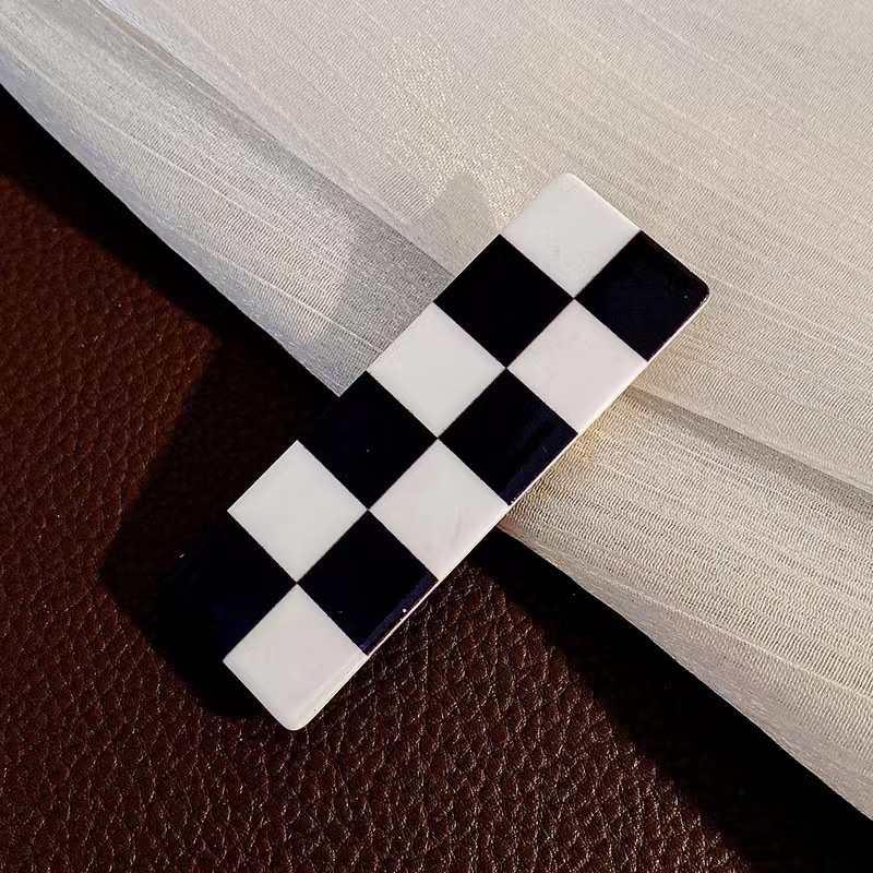 Kẹp Tóc Nữ Họa Tiết Caro Trắng Đen Thời Trang Hàn Quốc