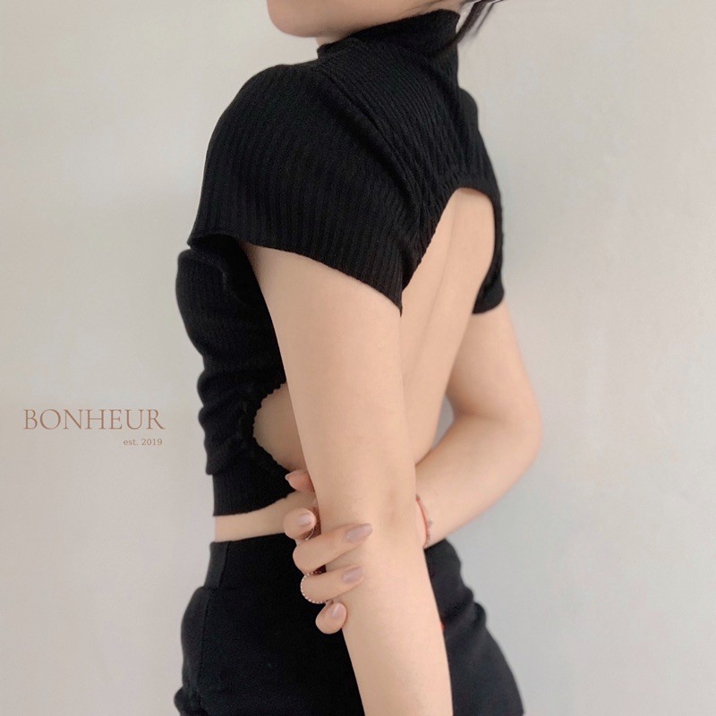 [ẢNH THẬT CLIP THẬT] Kylie Top TẶNG KÈM DÁN NGỰC Áo buộc dây hở lưng sang chảnh quyến rũ | BigBuy360 - bigbuy360.vn