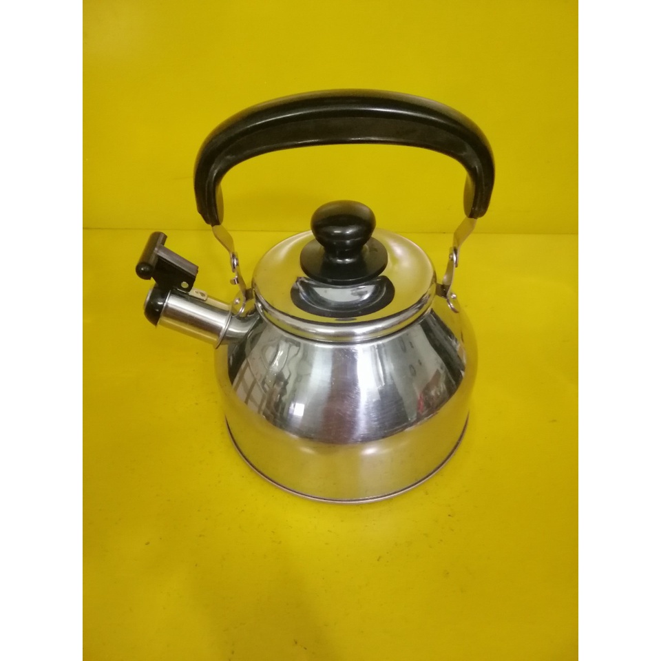 Ấm inox có còi hú nội địa Nhật (2.5L) (420), Dùng được bếp từ