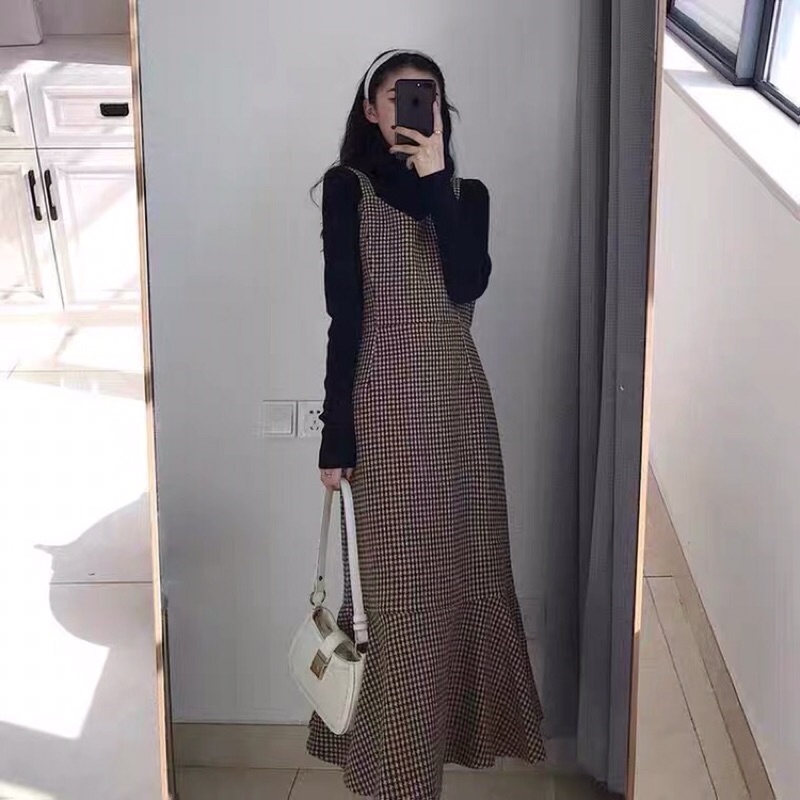 Bộ đồ hai mảnh rentro kiểu Pháp váy dây dài mùa thu đông