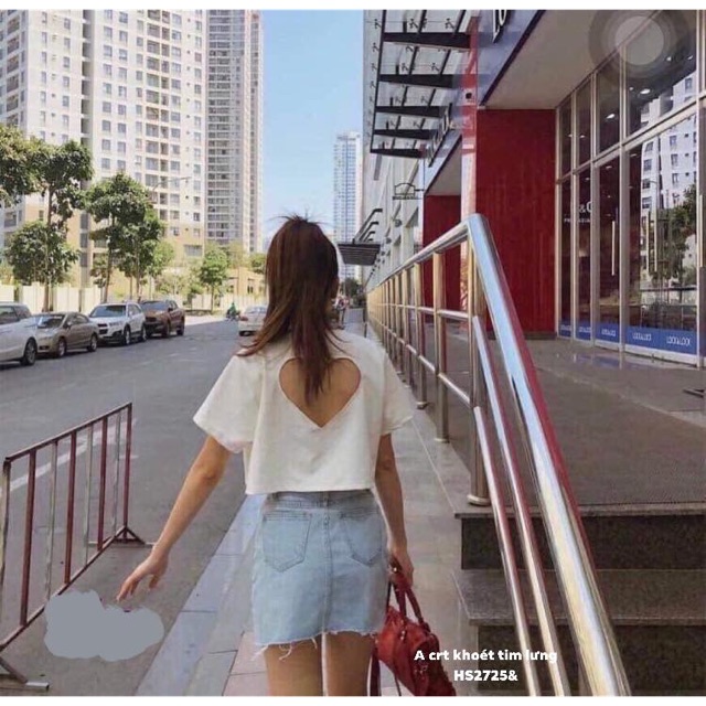 Áo crt khoét tim lưng (HS)