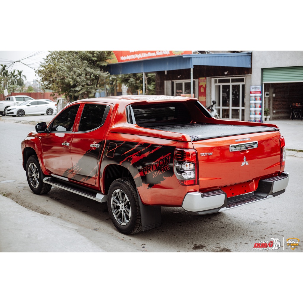 Tem nguyên bản thể thao xe Mitsubishi Triton