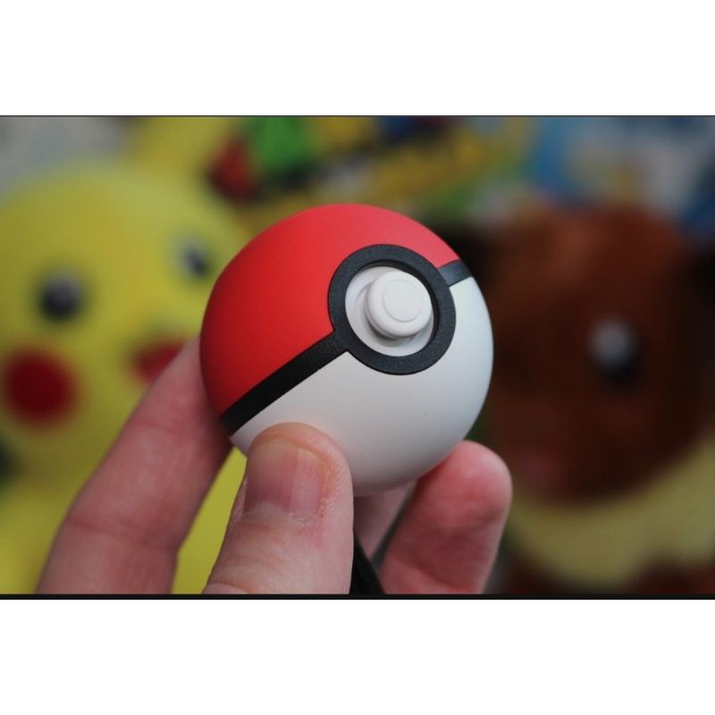 [Mã ELMS05 giảm 5% đơn 300k]Pokeball Plus dùng chơi Pokemon Go hoặc Nitendo Switch