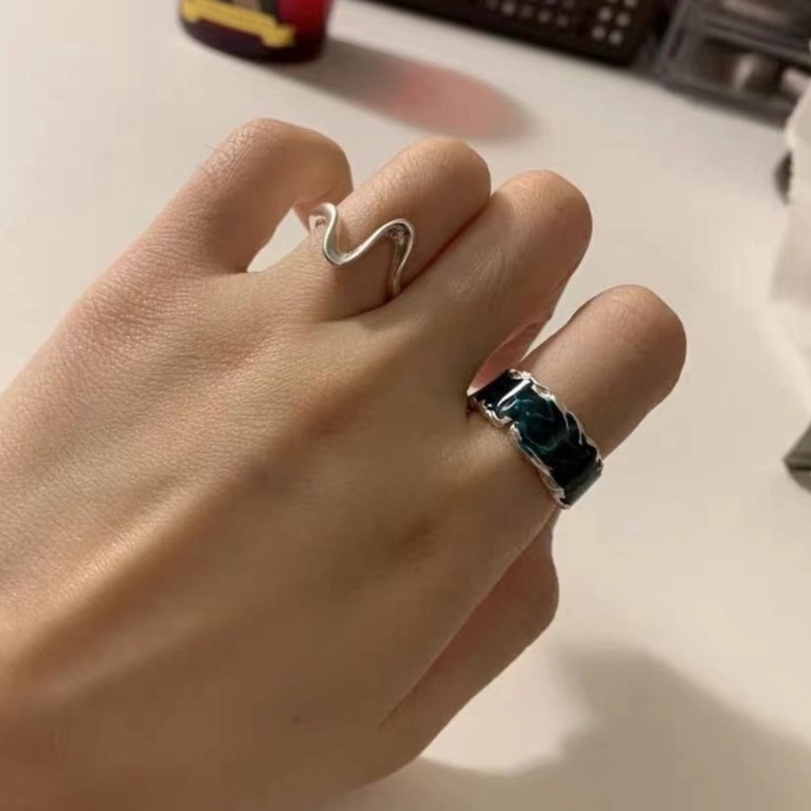 Nhẫn nam nữ tròn unisex Asta Accessories màu bạc thời trang chất Titan đẹp đơn giản không gỉ - Nhẫn Green