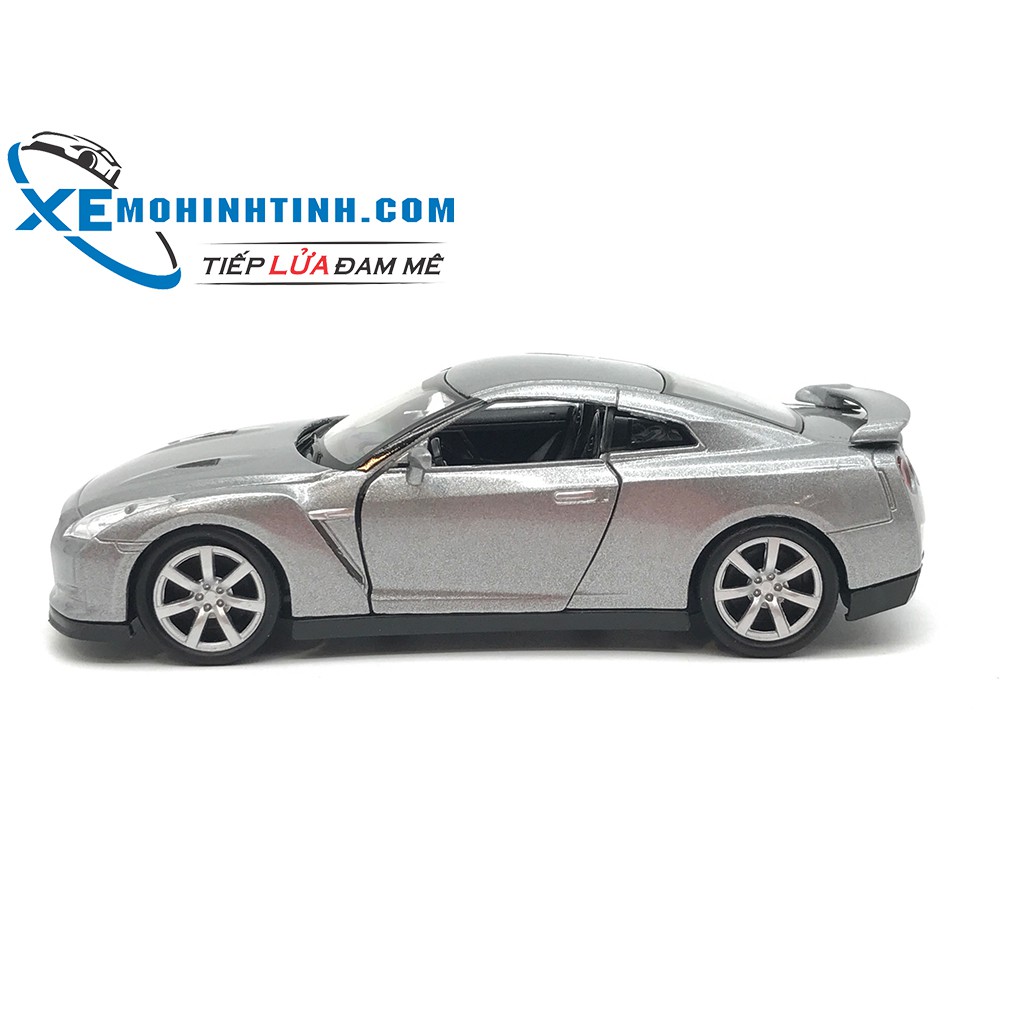 Xe mô hình Nissan NISSAN GT-R WELLY 1:36 (Trắng, Xám)