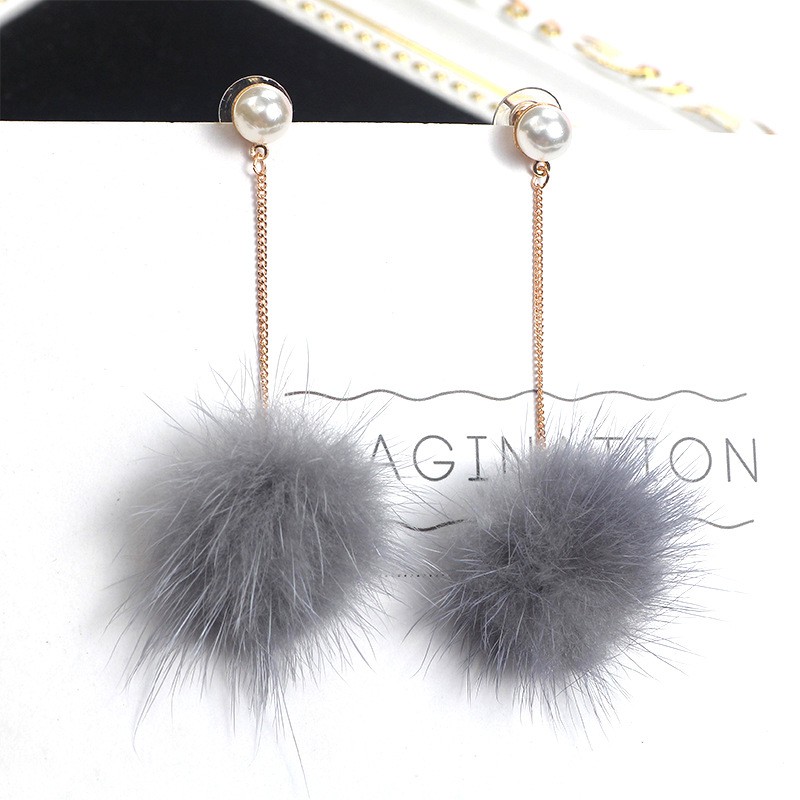 Hoa tai tua dài mặt hình bóng lông mềm mại 32mm dành cho nữ