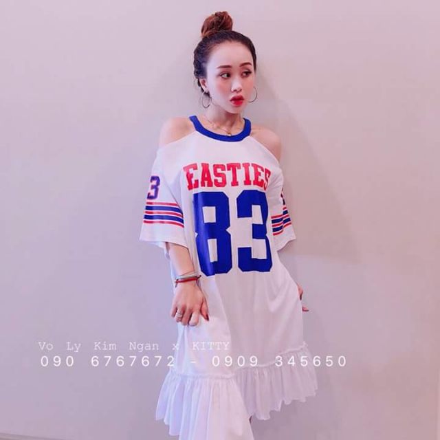 Đầm khoét vai