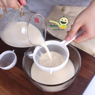 Rây lọc thức ăn có tay cầm bằng nhựa trắng tiện lợi