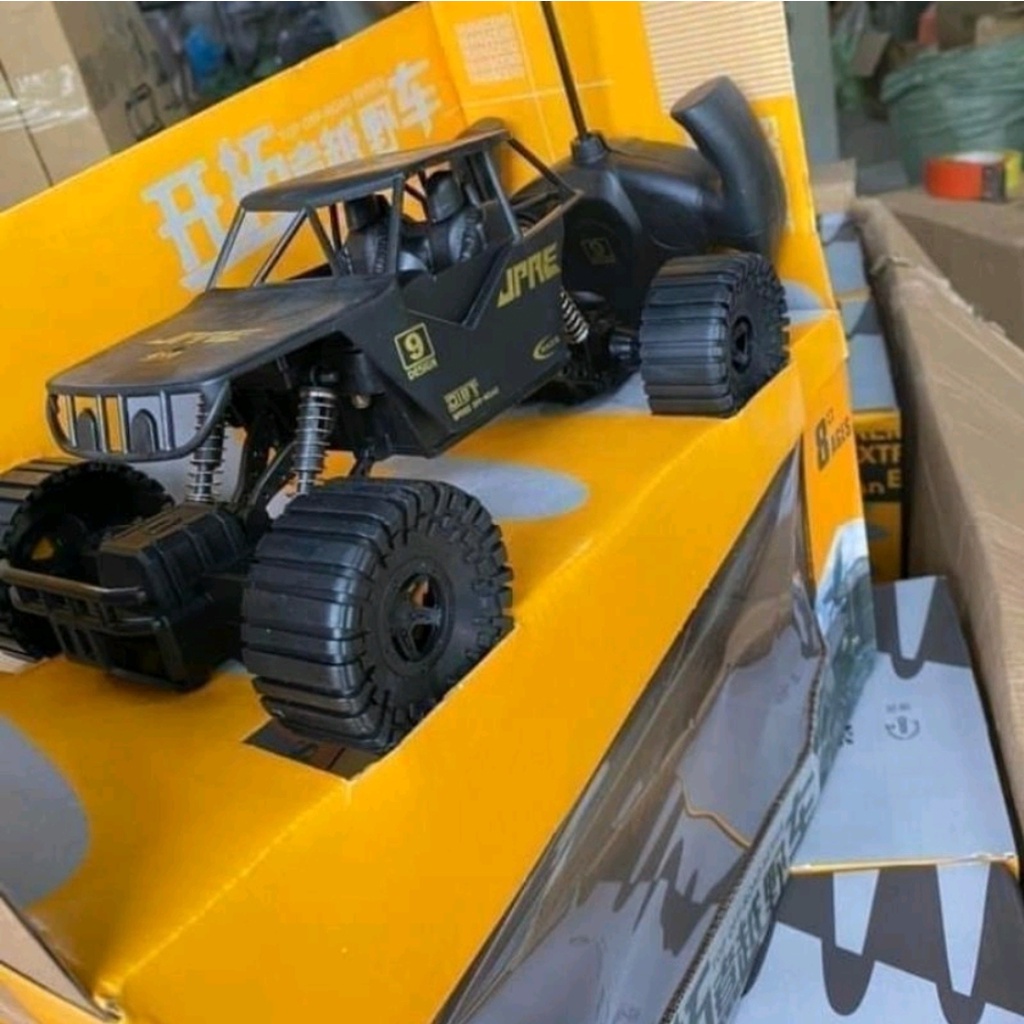 Xe Ô Tô Địa Hình Điều Khiển Từ Xa - Tốc Độ Cao Giá Rẻ Chạy Bằng Pin