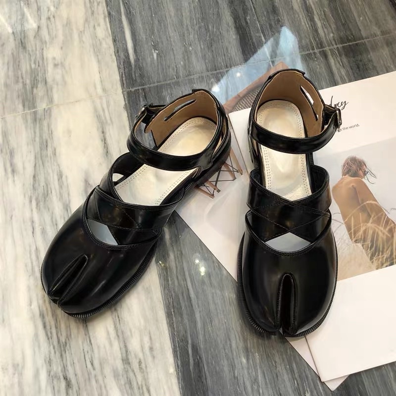 Giày Marry Jane phiên bản móng heo Margiela