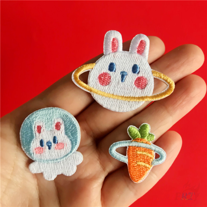 Miếng vá ủi thêu hình chú thỏ và hành tinh dễ thương thích hợp may quần áo