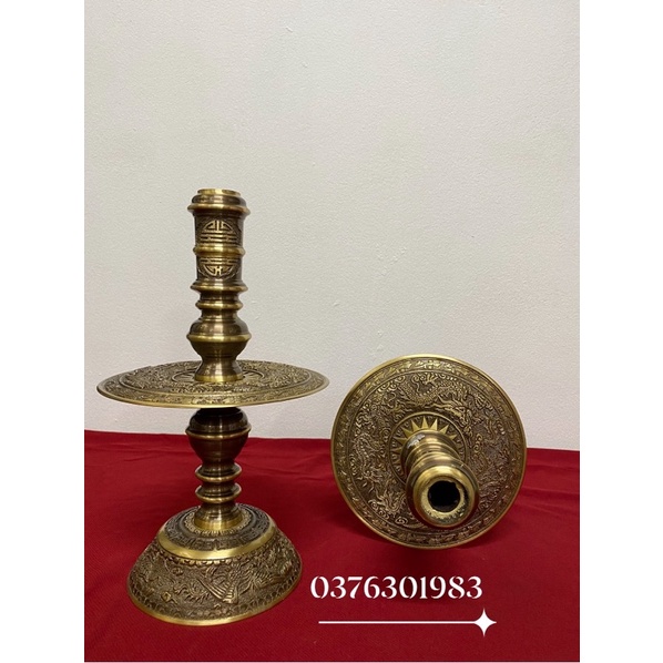Đôi chân nến , chân đèn bằng đồng thau nguyên chất hun màu giả cổ cao 33cm.