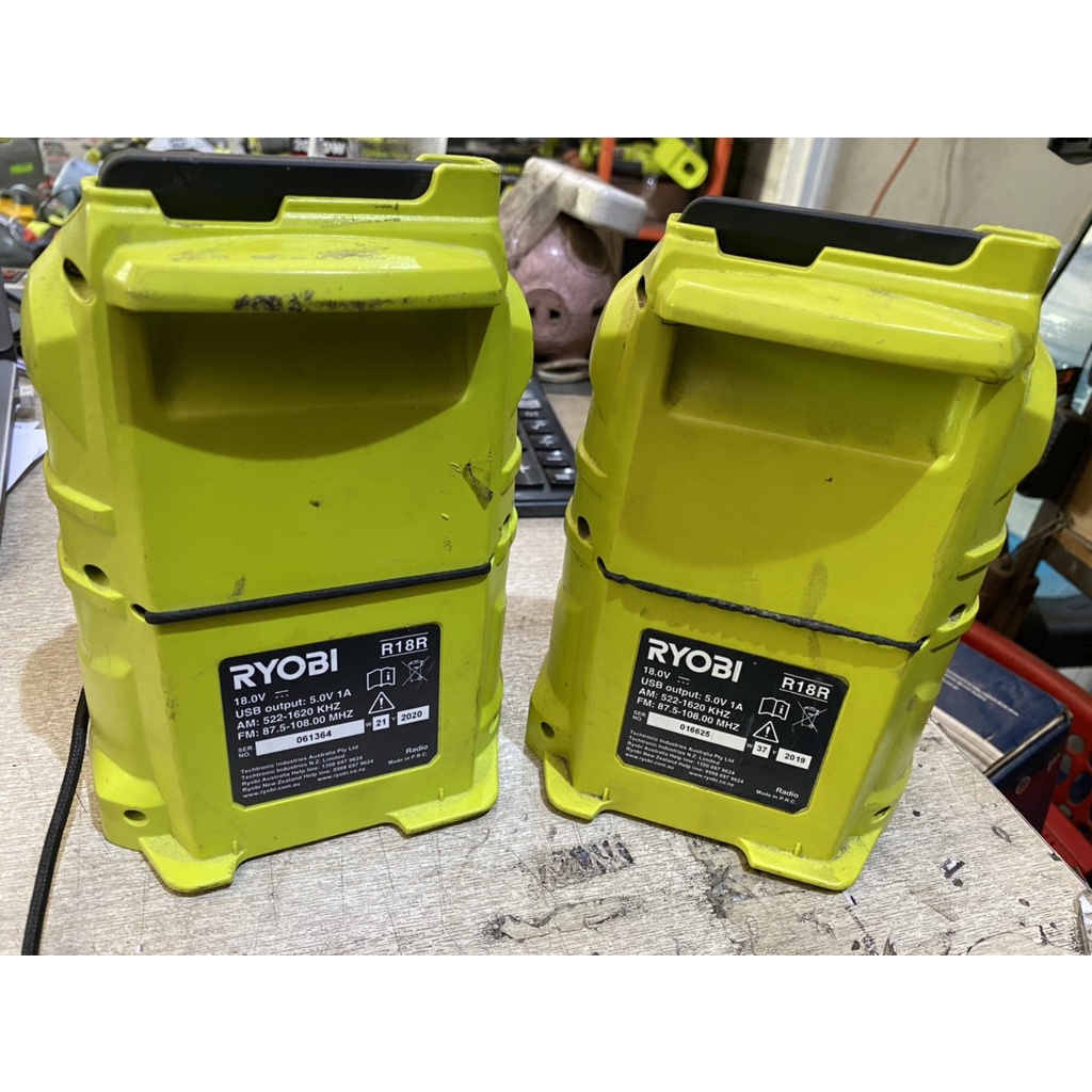 LOA RYOBI BLUETOOTH - R18R