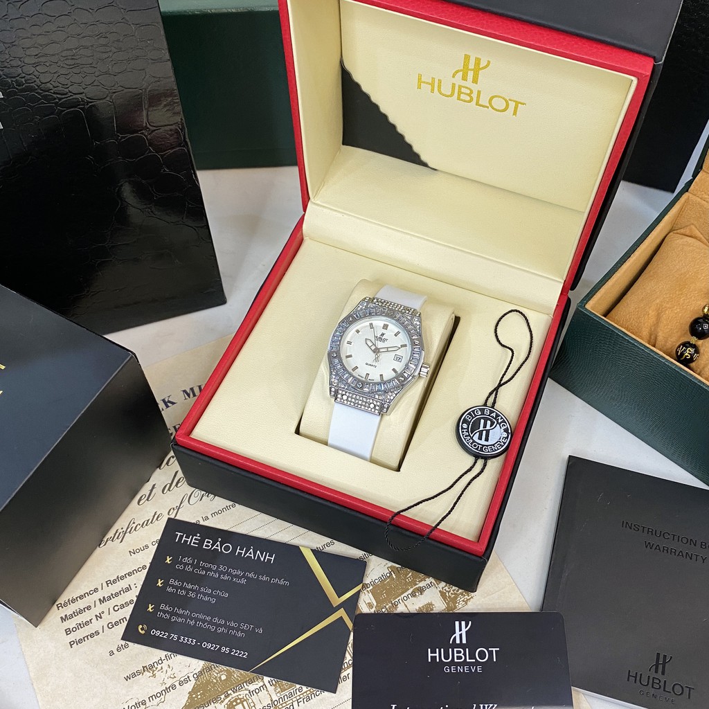 Đồng hồ nữ Hublot mặt tròn đính viền đá dây cao su vani cao cấp DHN608 - Shop6906 | BigBuy360 - bigbuy360.vn