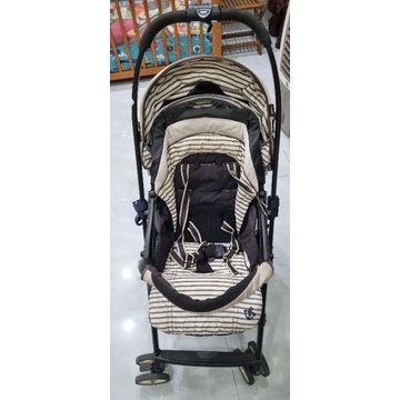 Xe đẩy Combi Handy