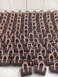 Túi trống LV