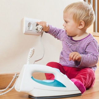Nút bịt ổ điện an toàn cho trẻ con có nắp che 3 chân 2 chân chống giật chịu nhiệt tốt chất liệu nhựa ABS cao cấp