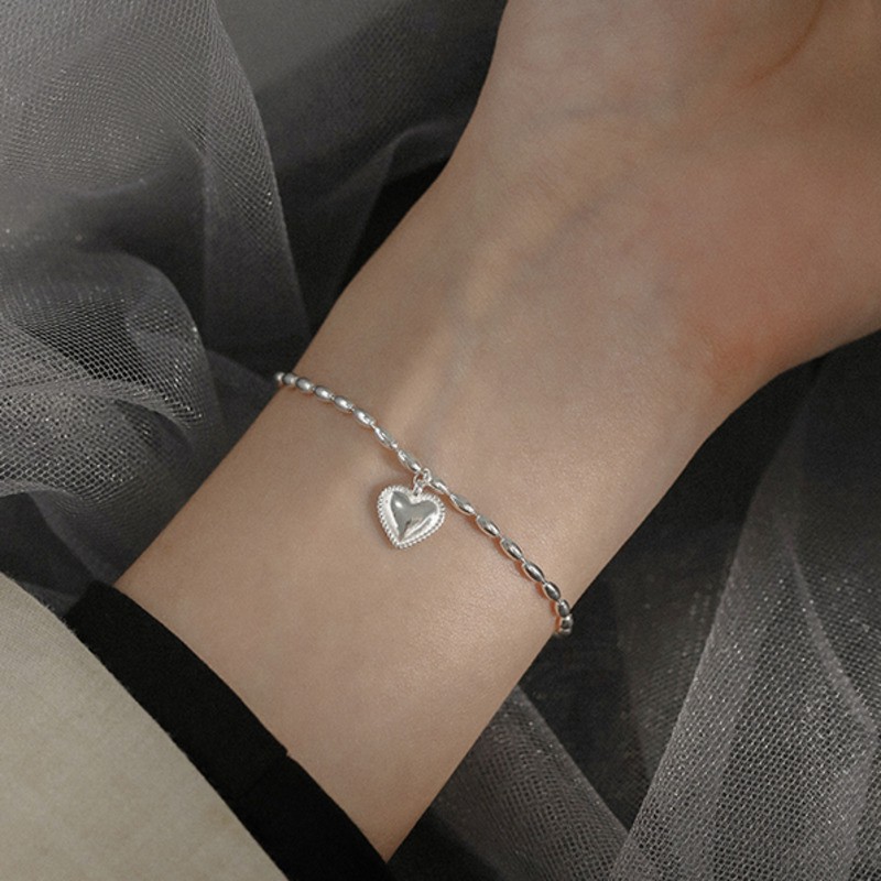 Vòng tay mạ bạc mặt dây hình trái tim phong cách retro thời trang xinh xắn cho nữ