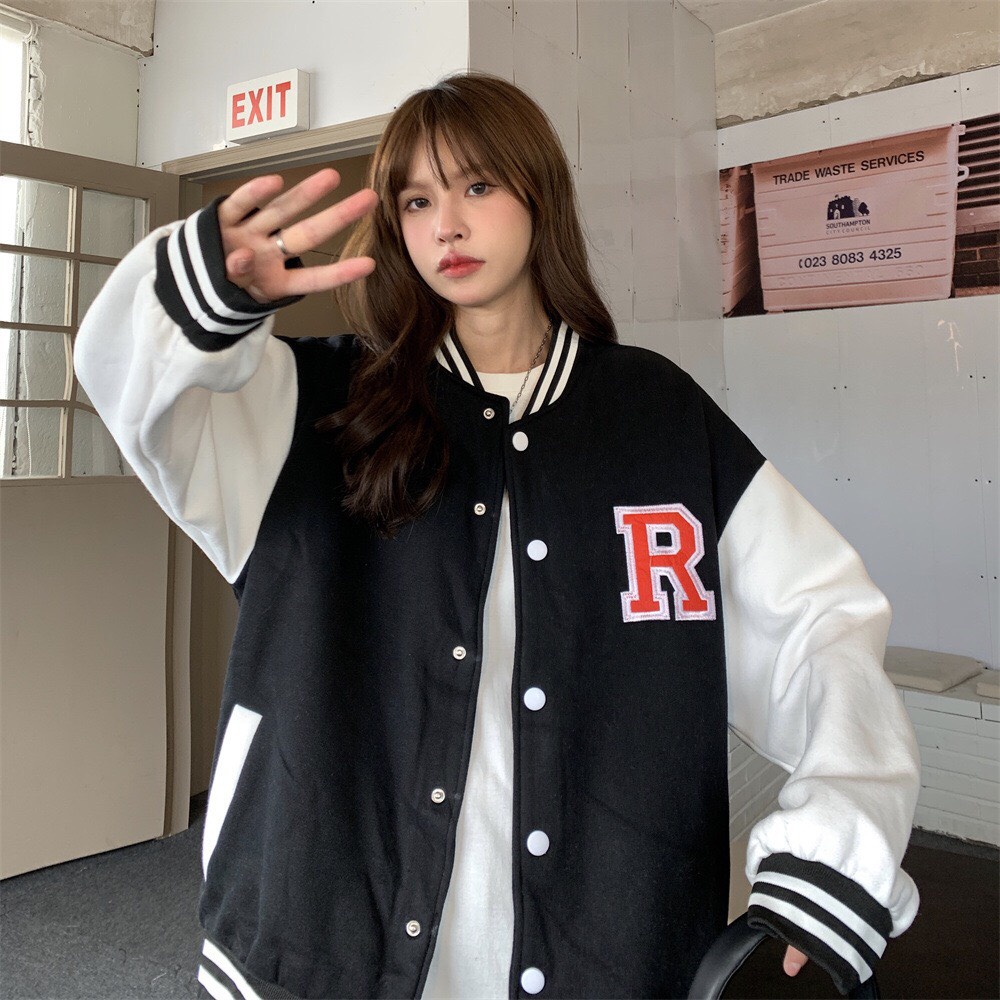Áo bomber nam nữ phối tay họa tiết chữ R phom rộng unisex
