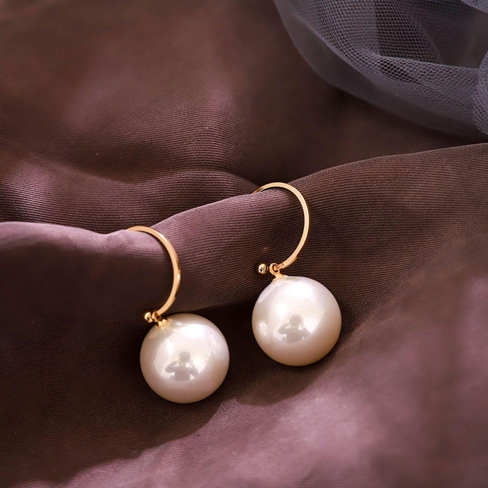 Khuyên Tai Dạng Vòng Lủng Lẳng Mặt Hạt Tròn Lớn Màu Trắng Phong Cách Thời Trang Thanh Lịch