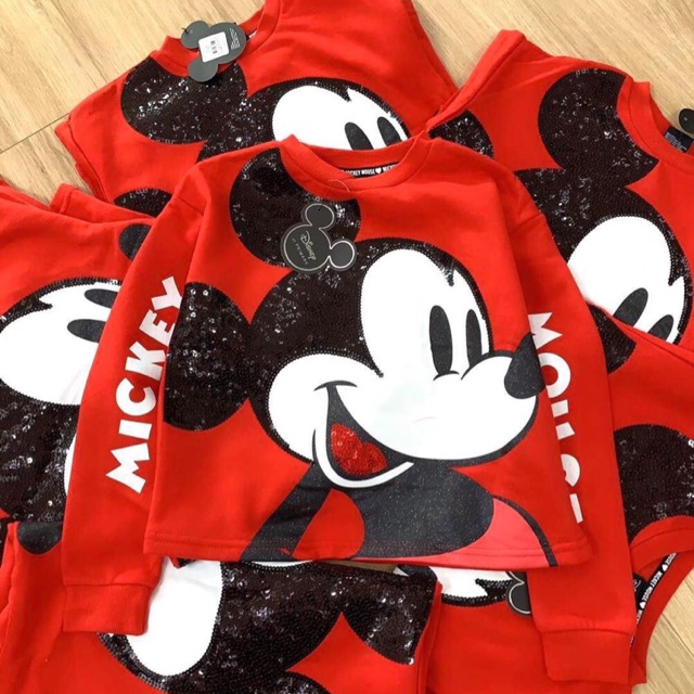 Áo nỉ bông Mickey Disney Primark croptop đỏ