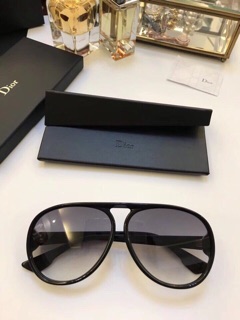 Kính DIOR CHUẨN AUTH FULL BOX