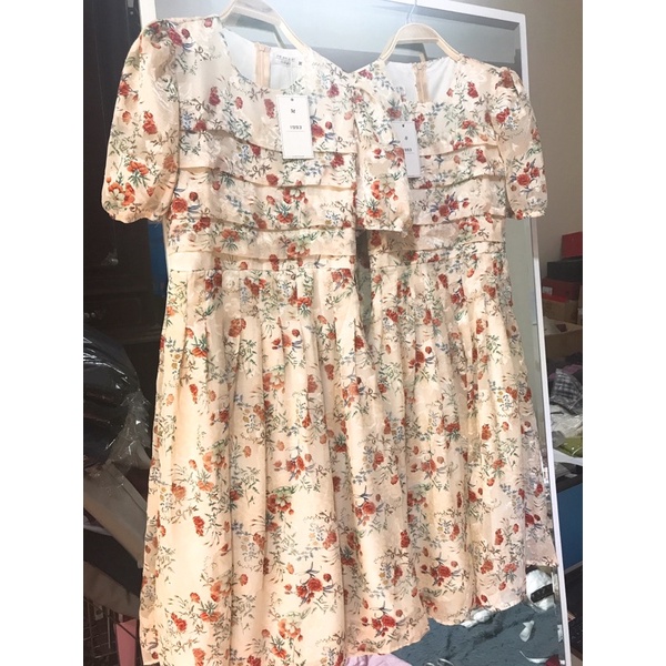 Váy hoa vintage dáng dài xếp ly eo