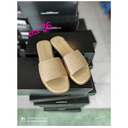 Giày Sandal Với Thiết Kế Xinh Xắn Dành Cho Nữ