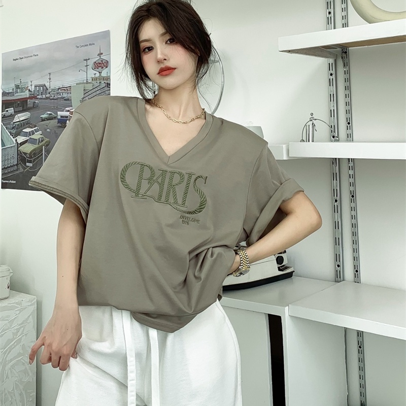 Áo Thun Nữ Ngắn Tay Cổ Chữ V Thêu Hoa Thời Trang