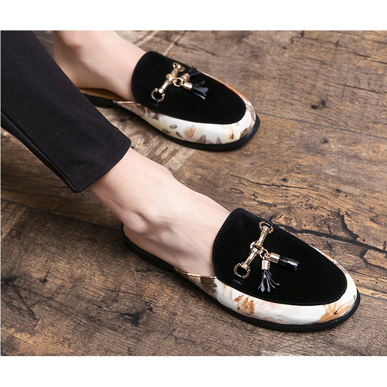 Giày sục in họa tiết hoa 3D [ GIÁ TẠI XƯỞNG ] kết hợp da lộn đính chuông kim loại. | BigBuy360 - bigbuy360.vn