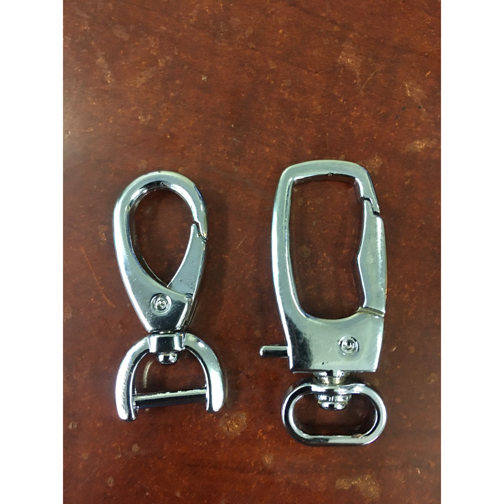 Móc khóa ô tô inox cao cấp sáng bóng