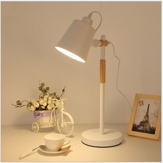 Đèn bàn làm việc thiết kế sang trọng DT03 tặng kèm bóng LED chống lóa cận ASIA (BH 2 NĂM)