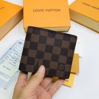 Ví Lv nam gấp