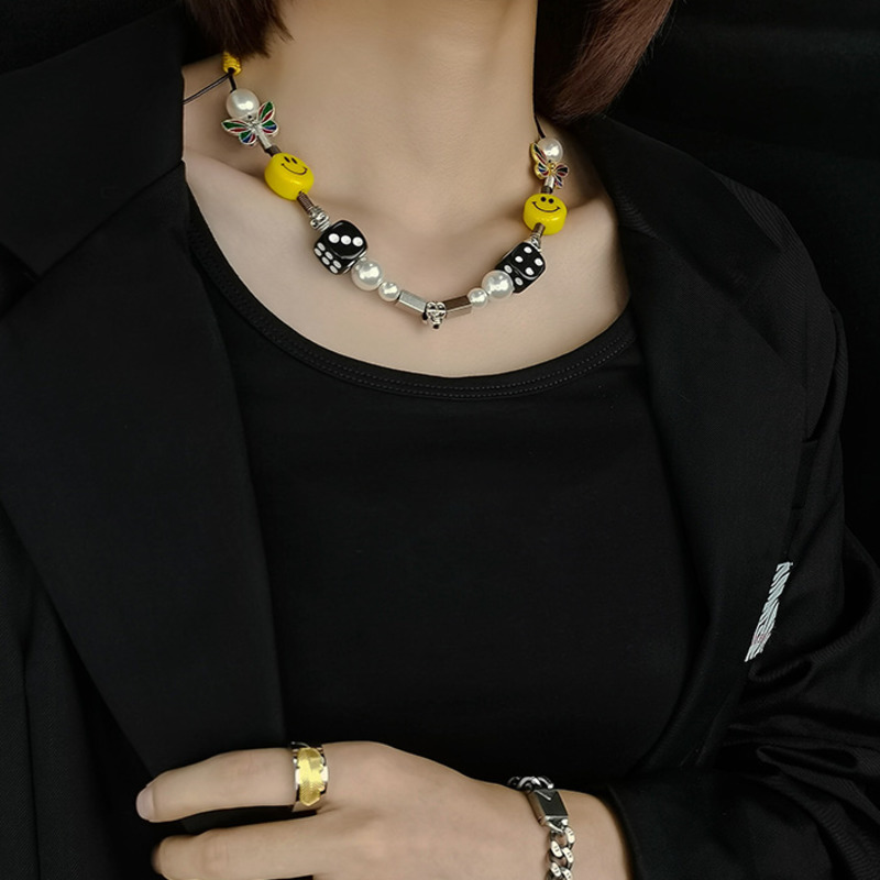 Dây chuyền thời trang mặt hình xúc xắc đính ngọc trai phong cách hiphop cá tính năng động