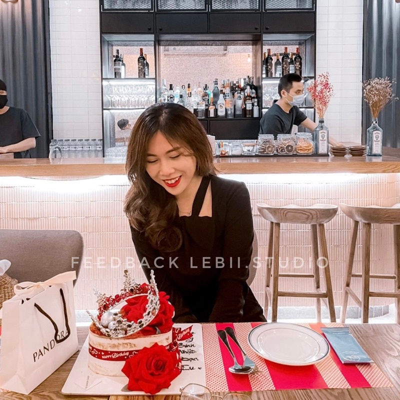 [ORDER] VÁY DÀI ĐEN/TRẮNG CỔ YẾM ( Ảnh feedback phía sau ) | BigBuy360 - bigbuy360.vn