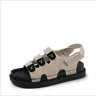 Sandal nữ 3 quai - hot trend 2018
