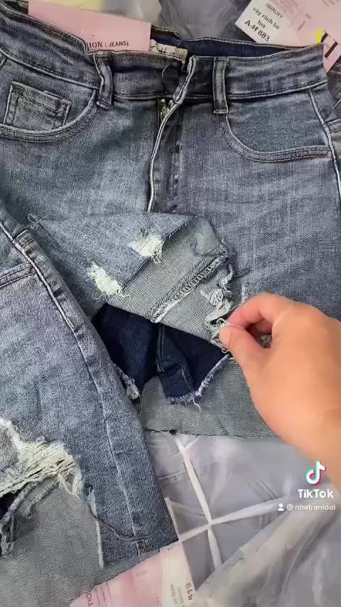 Váy Jean ngắn rách có lót quần trong phom ôm chất co dãn mềm mại | BigBuy360 - bigbuy360.vn