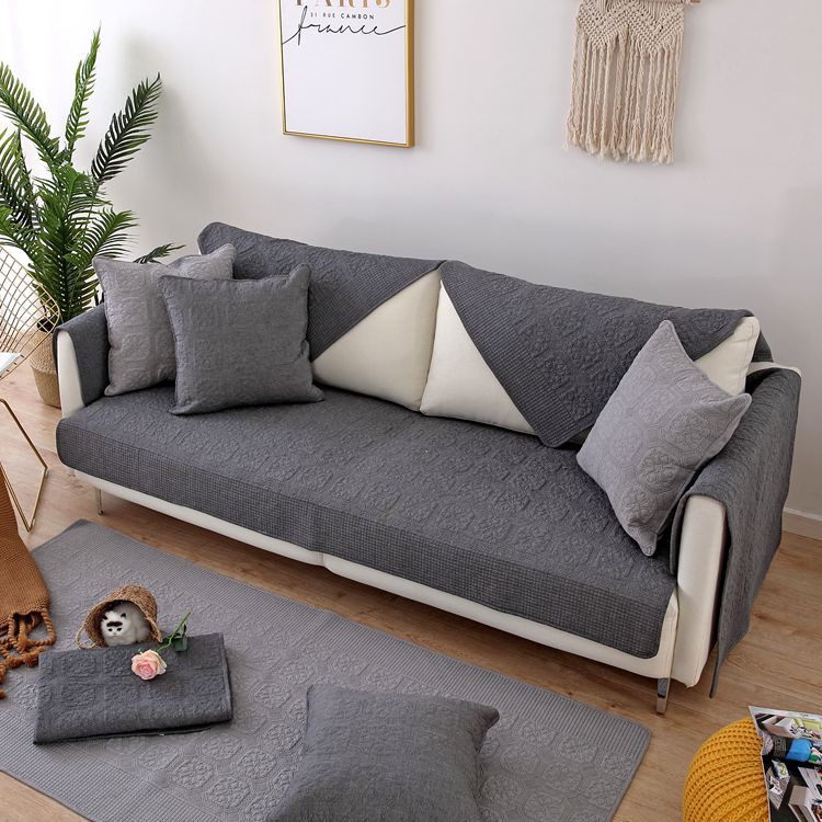 Đệm sofa bông chần gòn thêu xuyên biên được bán cho Hàn Quốc bán buôn khăn trải sofa cotton chống trượt