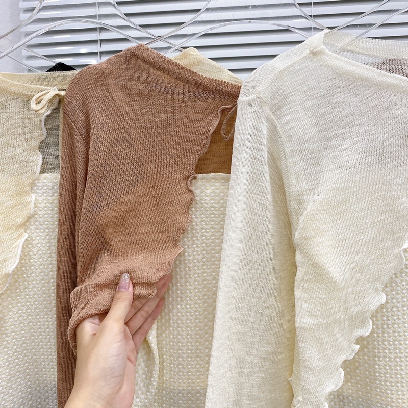 Set áo cardigan buộc dây kèm áo 2 dây kẻ