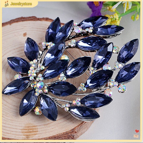 Ghim cài áo hình hoa đính đá Sapphire sang trọng