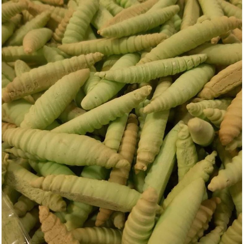 BÁNH MEN LÁ DỨA CON ĐUÔN BẾN TRE